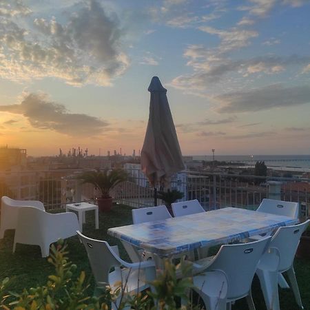 La Terrazza Falconara Marittima Exterior foto