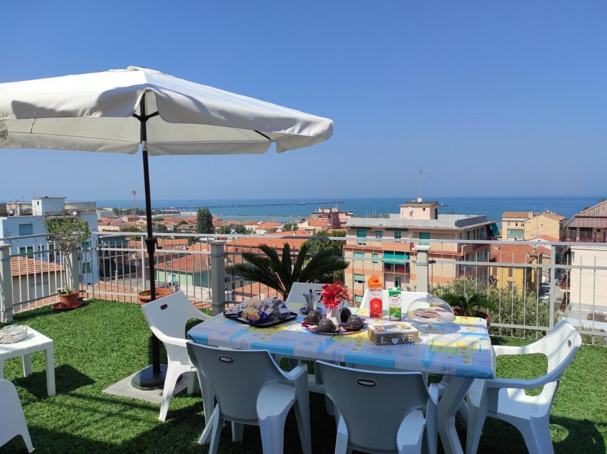 La Terrazza Falconara Marittima Exterior foto