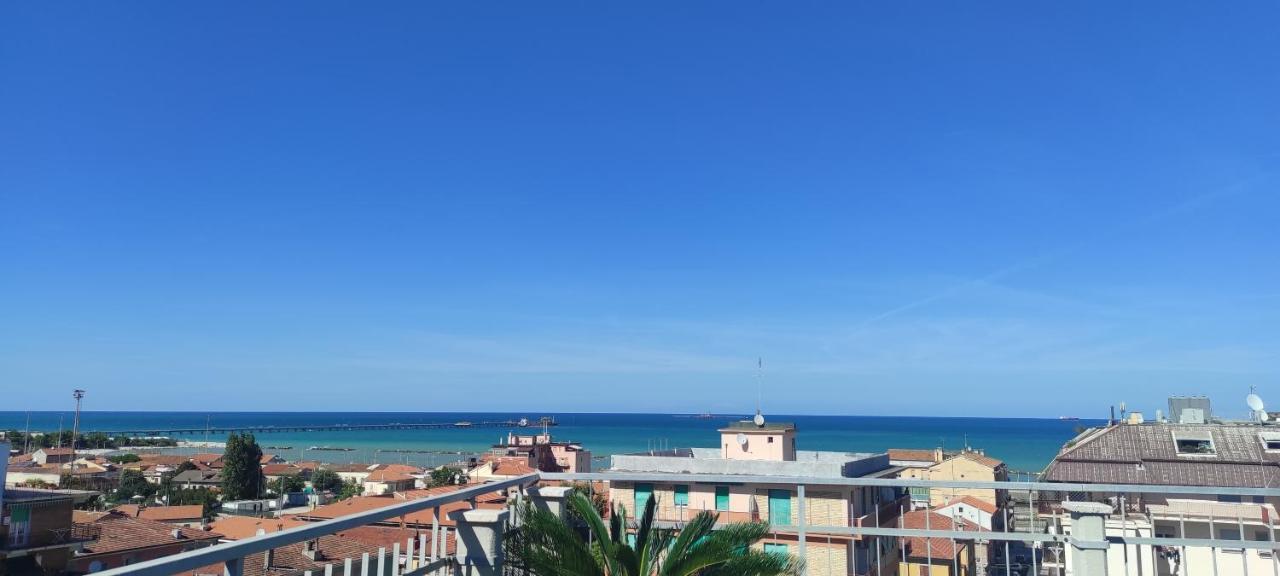 La Terrazza Falconara Marittima Exterior foto