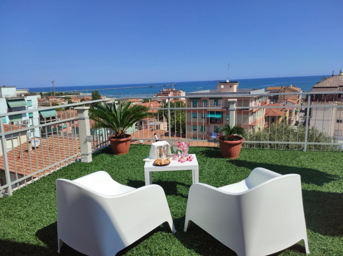 La Terrazza Falconara Marittima Exterior foto